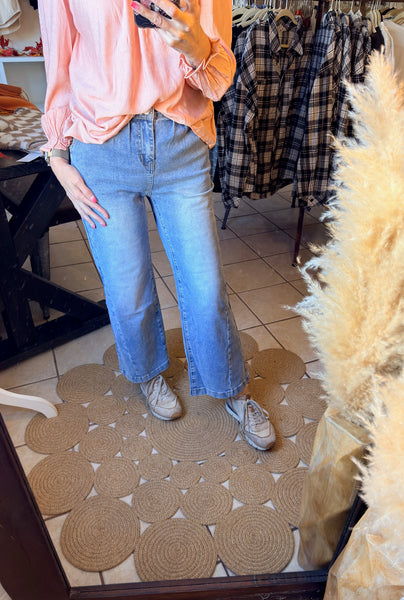 Pleat Detailed Wide Legged Ankle Jeans