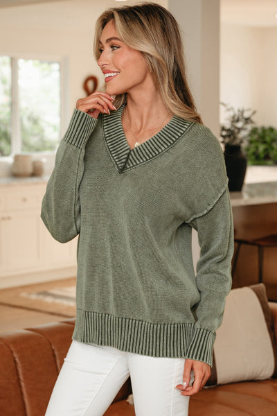 Clover Mineral Wash V-neck Sweater