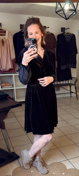 Black Velvet Long Sleeve High Waist Dress