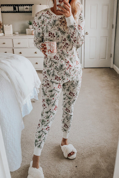 Holly Berry Jogger Pajama Set