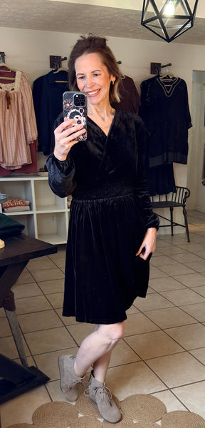 Black Velvet Long Sleeve High Waist Dress